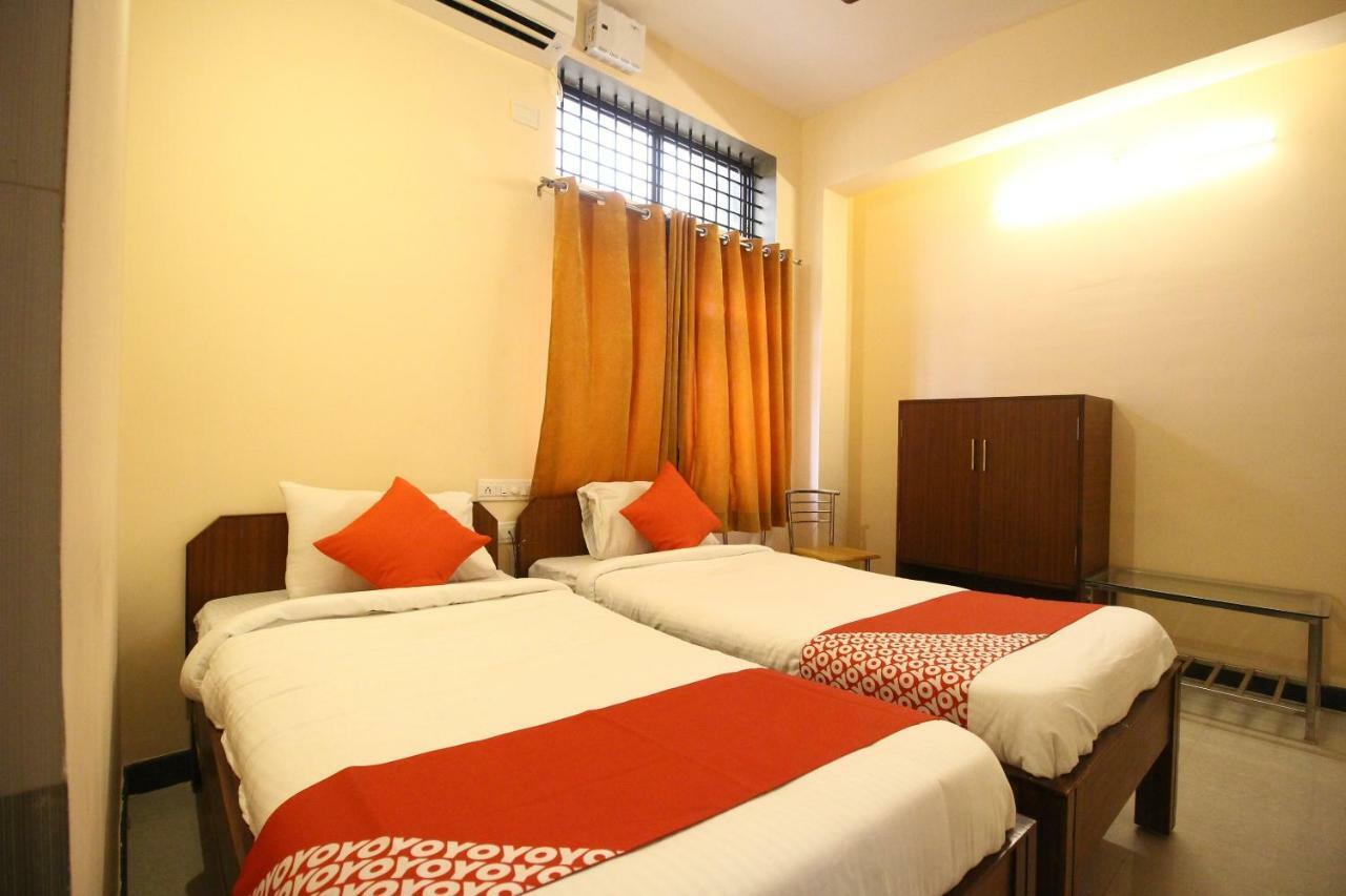 Oyo Flagship 30734 Jeevan Lodge Simoga Kültér fotó