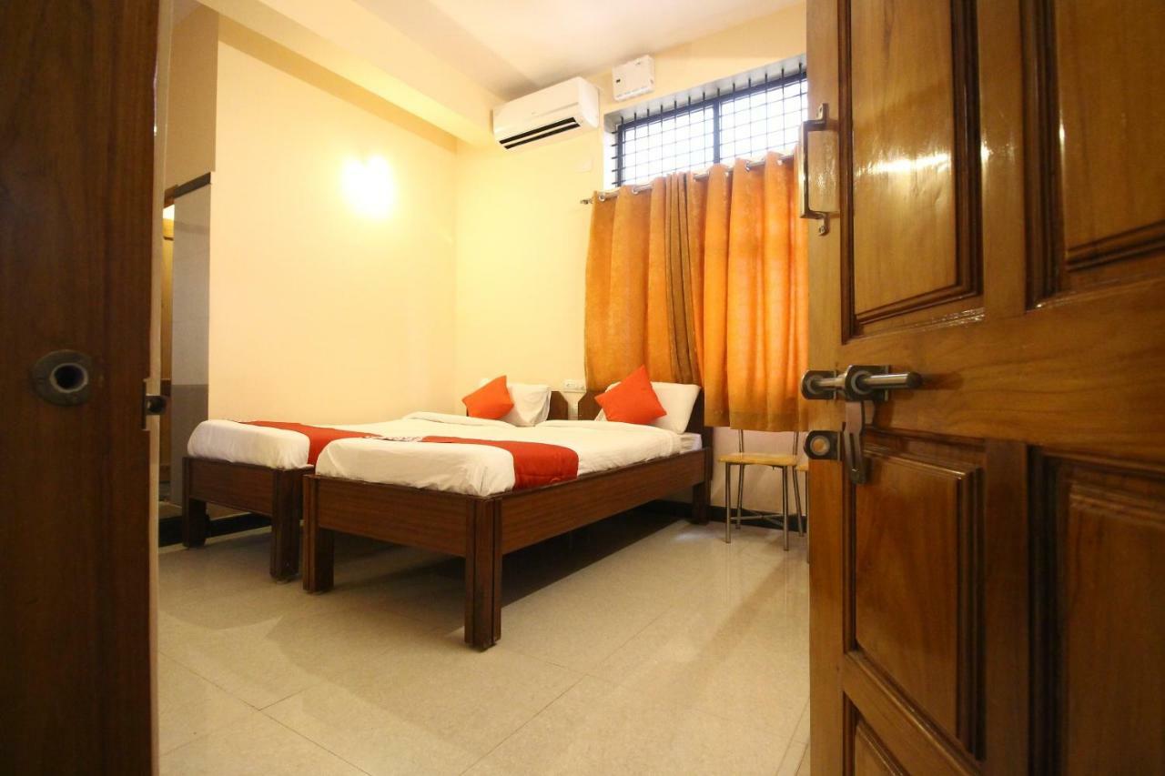 Oyo Flagship 30734 Jeevan Lodge Simoga Kültér fotó
